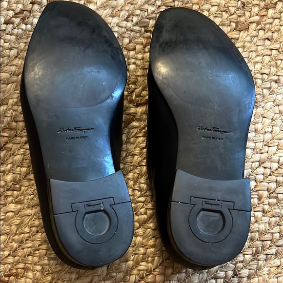 Salvatore Ferragamo Black Leather Loafers with Buckle - Picture 6 of 7